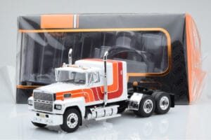 Ford LTL 9000 ホワイト レッド オレンジ IXO 1:43 TR094 メタル - 画像 5/5