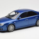 Ford Mondeo ST220 パフォーマンスブルー Otto 1:18