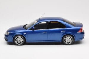 Ford Mondeo ST220 パフォーマンスブルー Otto 1:18 OT448 レジン - 画像 3/6