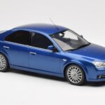 Ford Mondeo ST220 パフォーマンスブルー Otto 1:18 - image 4 of 6