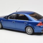 Ford Mondeo ST220 パフォーマンスブルー Otto 1:18 - image 5 of 6