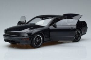 Ford Mustang GT S197 Bullitt AUTOart 1:18 73067 メタル - 画像 2/7