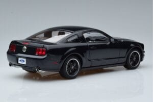 Ford Mustang GT S197 Bullitt AUTOart 1:18 73067 メタル - 画像 3/7