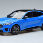 Ford Mustang Mach-E GT Performance ブルー Otto 1:18 OT414 レジン