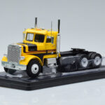 Freightliner FLC120 64T イエロー IXO 1:43 TR116