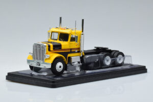 Freightliner FLC120 64T イエロー IXO 1:43 TR116