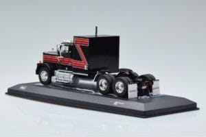 GMC General レッド ブラック IXO 1:43 TR102 メタル - 画像 5/6