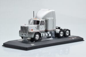 GMC General SBFA シルバー IXO 1:43
