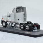 GMC General SBFA シルバー IXO 1:43 - image 5 of 6