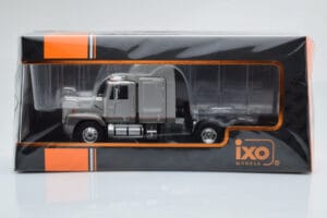 GMC General SBFA シルバー IXO 1:43 TR166 メタル - 画像 6/6