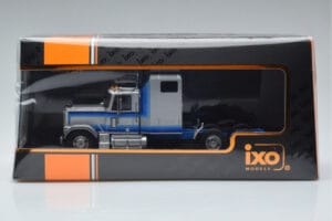 GMC General シルバー IXO 1:43 TR079 メタル - 画像 6/6