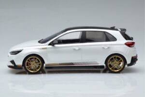 Hyundai i30 N PD アトラスホワイト MCG 1:18 MCG18376 メタル - 画像 3/6