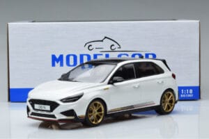 Hyundai i30 N PD アトラスホワイト MCG 1:18 MCG18376 メタル - 画像 6/6