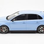 Hyundai i30 N ライトブルー Otto 1:18 - image 3 of 6