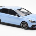 Hyundai i30 N ライトブルー Otto 1:18 - image 4 of 6