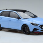 Hyundai i30 N PD パフォーマンスブルー MCG 1:18 - image 4 of 6