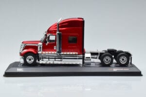 International Lonestar レッド IXO 1:43 TR103 メタル - 画像 3/6