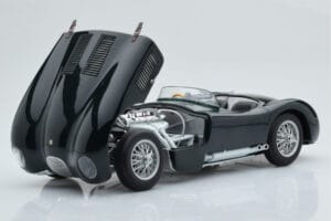 Jaguar C-Type グリーン AUTOart 1:18 73500 メタル - 画像 2/8