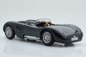Jaguar C-Type グリーン AUTOart 1:18 73500 メタル - 画像 7/8