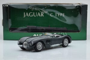 Jaguar C-Type グリーン AUTOart 1:18 73500 メタル - 画像 8/8