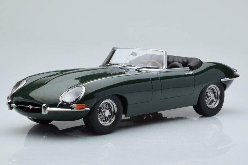 Jaguar E-Type Series 1 Roadster グリーン KK-Scale 1:18