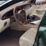 Jaguar XJ6 X350 レーシンググリーン Almost Real 1:18 - image 8 of 13