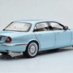 Jaguar XJ6 X350 Seafrost ライトブルー Almost Real 1:18 - image 4 of 11