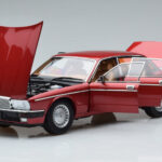 Jaguar XJ6 XJ40 フラメンコレッド Almost Real 1:18 - image 2 of 11