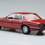 Jaguar XJ6 XJ40 フラメンコレッド Almost Real 1:18 - image 7 of 11