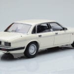 Jaguar XJ6 XJ40 グレイシャーホワイト Almost Real 1:18 - image 3 of 11