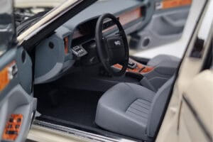Jaguar XJ6 XJ40 グレイシャーホワイト Almost Real 1:18 810542 メタル - 画像 8/11