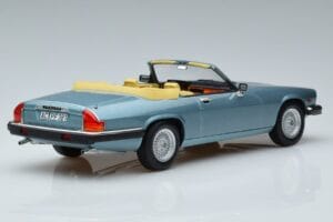 Jaguar XJS V12 コンバーチブル ライトブルー メタリック Norev 1:18 182635 メタル - 画像 2/6