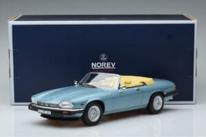 Jaguar XJS V12 コンバーチブル ライトブルー メタリック Norev 1:18 182635 メタル - 画像 6/6