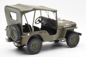 Jeep Willys キャンバストップ UT Models 1:18 180149002 メタル - 画像 2/6