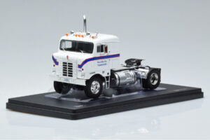 Kenworth Bullnose Ross Mackie Transport ホワイト IXO 1:43 TR063