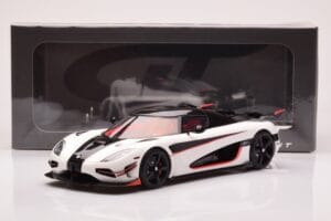 Koenigsegg Agera RS アークティックホワイト GT Spirit 1:18 GT877 レジン - 画像 6/6