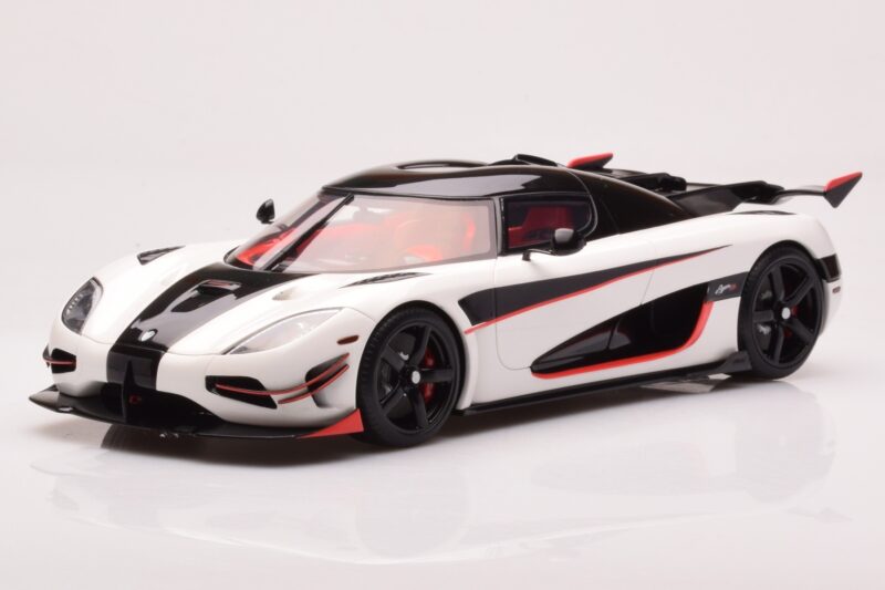 Koenigsegg Agera RS アークティックホワイト GT Spirit 1:18