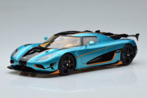 Koenigsegg Agera RSR ブルー GT Spirit 1:18