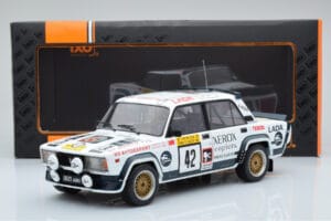 Lada 2105 VFTS #42 S. Brundza Rally 1000 Lakes 1984 IXO 1:18 18RMC146 メタル - 画像 6/6