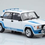 Lada 2105 VFTS ホワイト IXO 1:18 - image 4 of 6