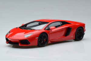 Lamborghini Aventador LP700-4 アンドロメダレッド AUTOart 1:18