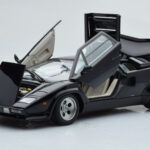 Lamborghini Countach LP5000S ブラック AUTOart 1:18 - image 2 of 10