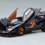 Lamborghini Countach LP500S Walter Wolf ダークブルー Kyosho 1:18 - image 2 of 11
