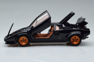 Lamborghini Countach LP500S Walter Wolf ダークブルー Kyosho 1:18 08320D メタル - 画像 4/11