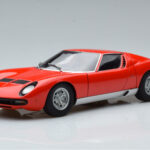 Lamborghini Miura SV レッド AUTOart 1:18