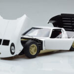 Lamborghini Miura SV ホワイト AUTOart 1:18 - image 2 of 8