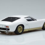 Lamborghini Miura SV ホワイト AUTOart 1:18 - image 3 of 8