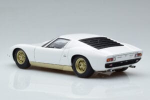 Lamborghini Miura SV ホワイト AUTOart 1:18 74544 メタル - 画像 7/8