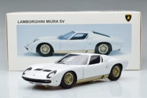 Lamborghini Miura SV ホワイト AUTOart 1:18 74544 メタル - 画像 8/8