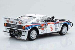 Lancia 037 Martini #8 A. Bettega / M. Perissinot Safari Rally 1985 Kyosho 1:18 08306J メタル - 画像 4/8